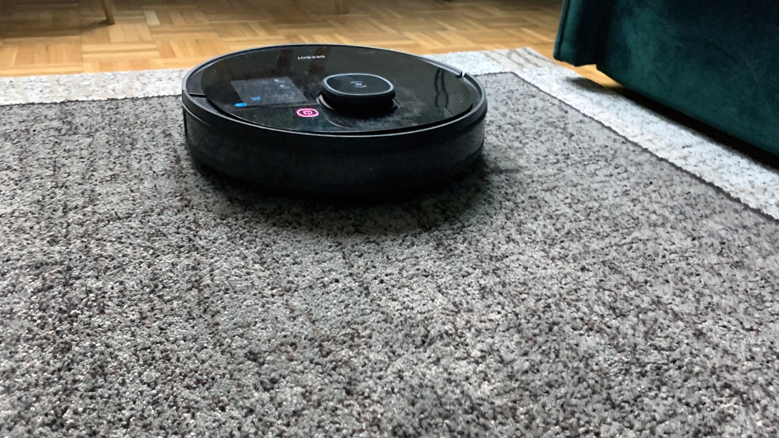 Le nettoyage sur tapis de l'ECOVACS OZMO 920