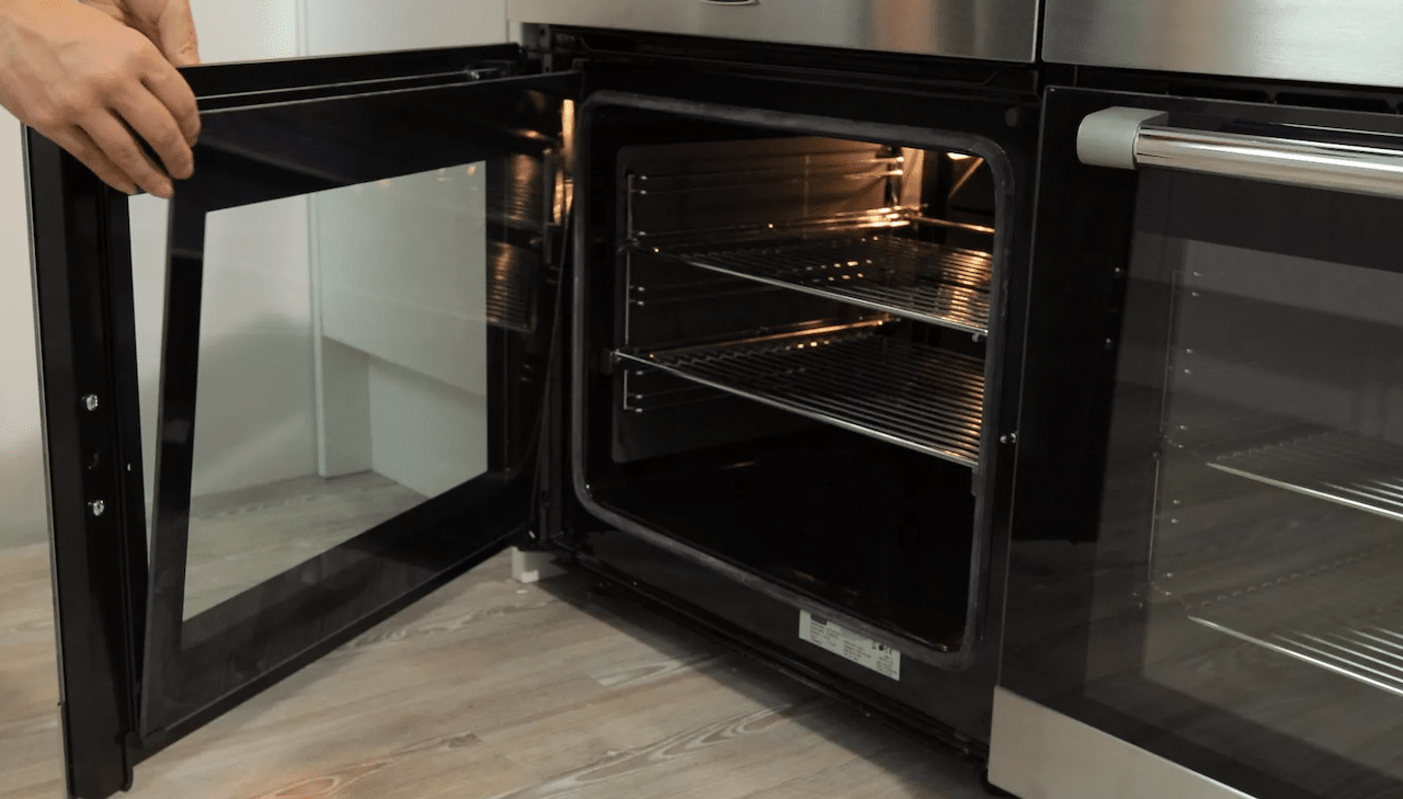 Un piano de cuisson de la marque Leisure.