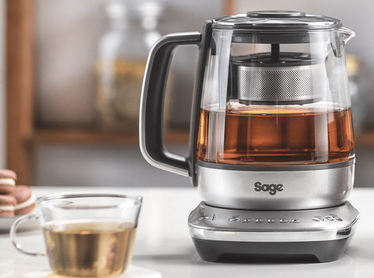 Une théière électrique de la marque Sage Appliances.